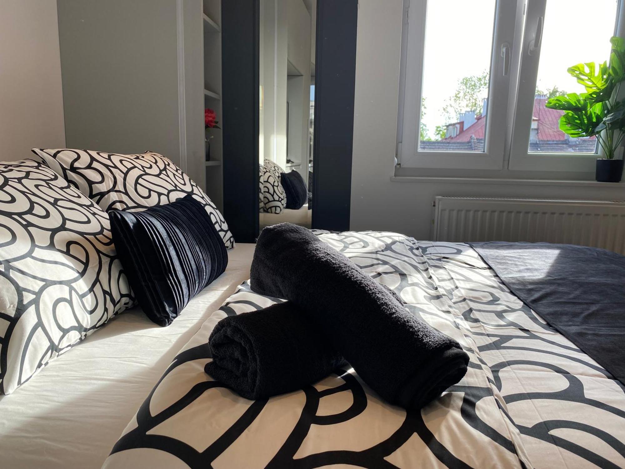 Lovers' Loft Apartment In Krakow - Orawska 7 Екстер'єр фото